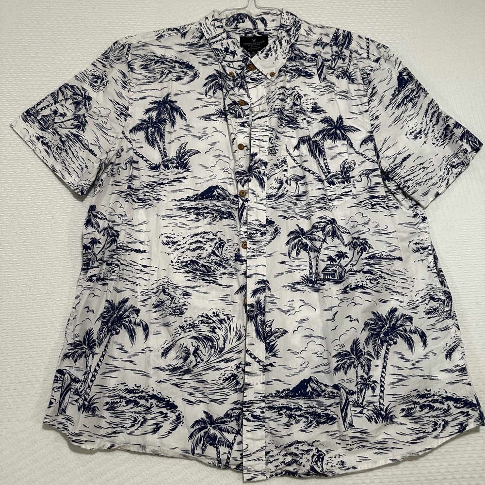 American Eagle Mens Pattern Casual Button Down